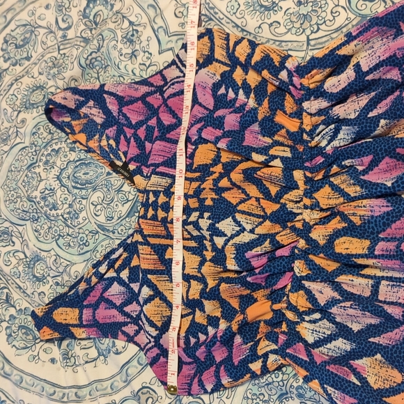 Navy & Pink graphic mini dress - Picture 3 of 6